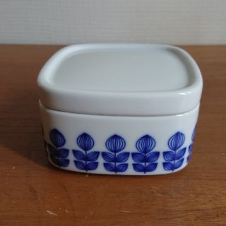 ハクサントウキ(白山陶器)のレア品☆未使用品☆白山陶器　青葉紋(食器)