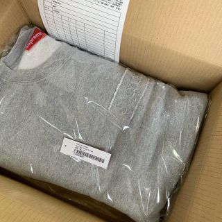 シュプリーム(Supreme)のsupreme cutout logo crewneck box クルーネック　(スウェット)