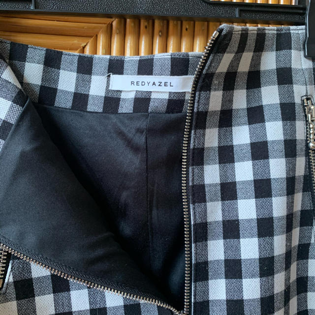 REDYAZEL(レディアゼル)のREDYAZEL タイトスカート レディースのスカート(ひざ丈スカート)の商品写真