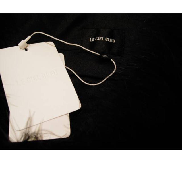 LE CIEL BLEU(ルシェルブルー)の新品ルシェルブルー ファーコート レディースのジャケット/アウター(毛皮/ファーコート)の商品写真