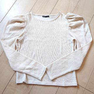 ザラ(ZARA)の【ZARA】レディース トップス ベージュ サイズ M(カットソー(長袖/七分))