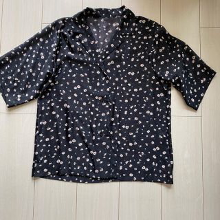 ビューティアンドユースユナイテッドアローズ(BEAUTY&YOUTH UNITED ARROWS)のビューティーアンドユース　花柄シャツ　ブラウス(シャツ/ブラウス(半袖/袖なし))