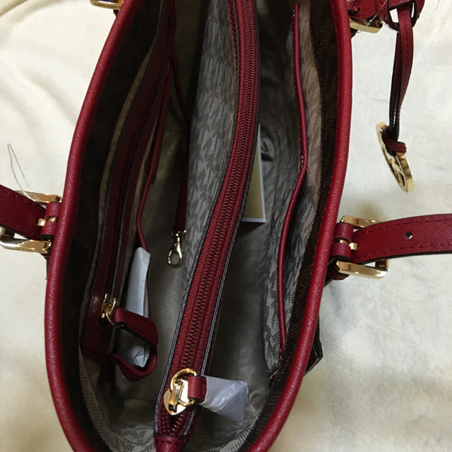 Michael Kors(マイケルコース)のSALE✨M Kショルダーバッグ レディースのバッグ(ショルダーバッグ)の商品写真