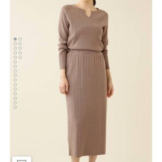 ナチュラルビューティーベーシック(NATURAL BEAUTY BASIC)の専用　ナチュラルビューティベーシック　ランダムリブニットセットアップ　新品(セット/コーデ)