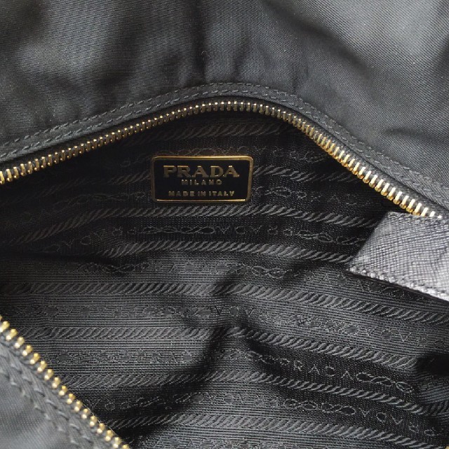 PRADA(プラダ)のPRADA ショルダーバッグ レディースのバッグ(ショルダーバッグ)の商品写真