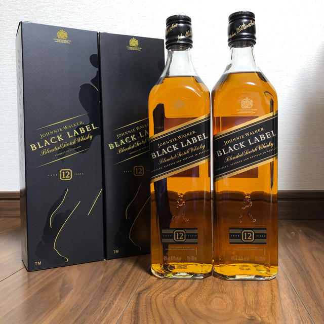 ウイスキー 2本 Johnny Walker Black label 12年 食品/飲料/酒の酒(ウイスキー)の商品写真