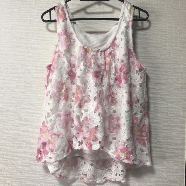 Avail(アベイル)の【着用２回】花柄レース🌸タンクトップ レディースのトップス(タンクトップ)の商品写真