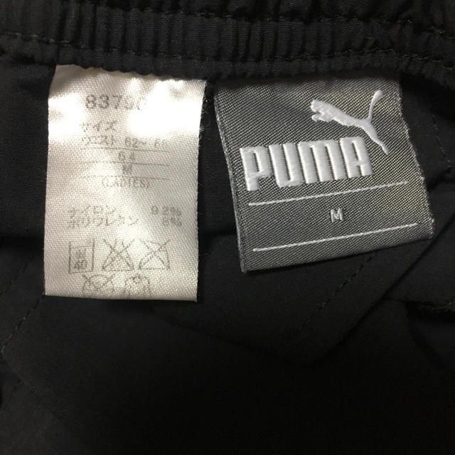 PUMA(プーマ)のPUMA  プーマ  七分丈ナイロンパンツ 黒  Mサイズ レディースのパンツ(ワークパンツ/カーゴパンツ)の商品写真