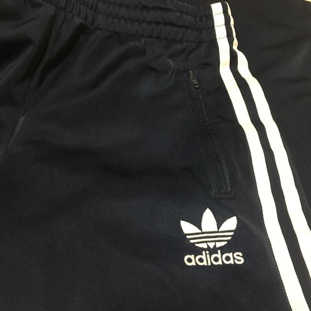 adidas(アディダス)のadidas  アディダス 七分丈ジャージ  ネイビー レディースのパンツ(その他)の商品写真