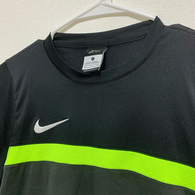 NIKE(ナイキ)のNIKE トレーニングシャツ スポーツ/アウトドアのランニング(ウェア)の商品写真