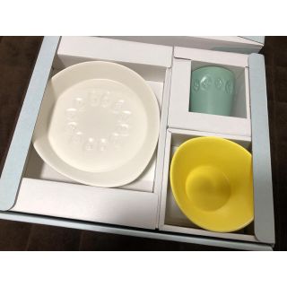 ミナペルホネン(mina perhonen)のミナペルホレン　こども食器　こどものうつわ　セット　子供食器　新品　皿　コップ(離乳食器セット)