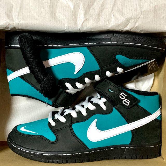 28㎝購入先28㎝　NIKE SB DUNK MID “GRIFFEY”