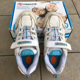 ヒーリーズ(HEELYS)のHEELYS  ローラーシューズ  23cm(ローラーシューズ)