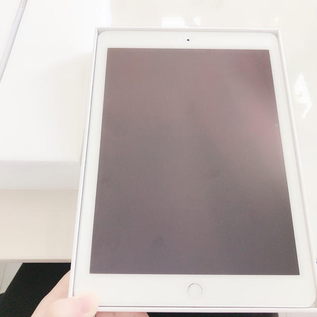 Apple iPad Air2 32G au