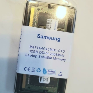 サムスン(SAMSUNG)の★新品★人気型番Samsungサムスン32GBmemoryメモリー 1枚(PCパーツ)