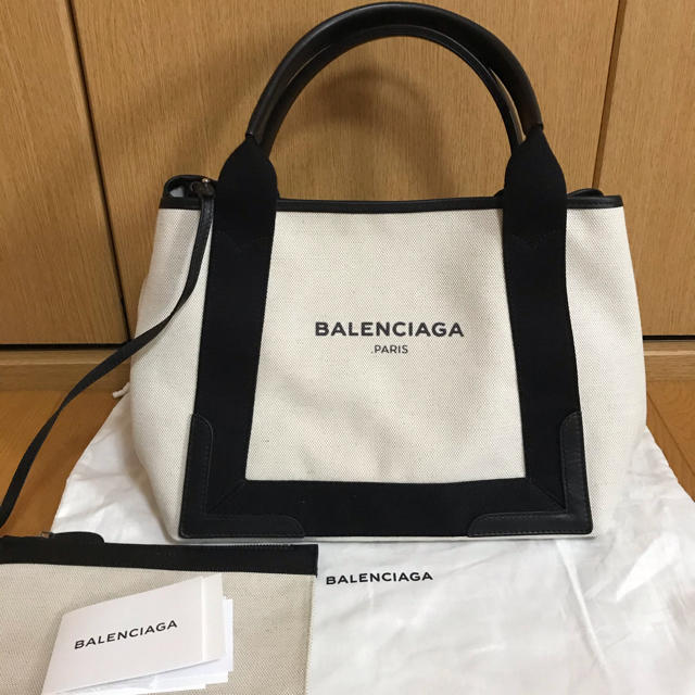 バレンシアガ Balenciaga ネイビーカバスS 黒 キャンバスバッグ 新品