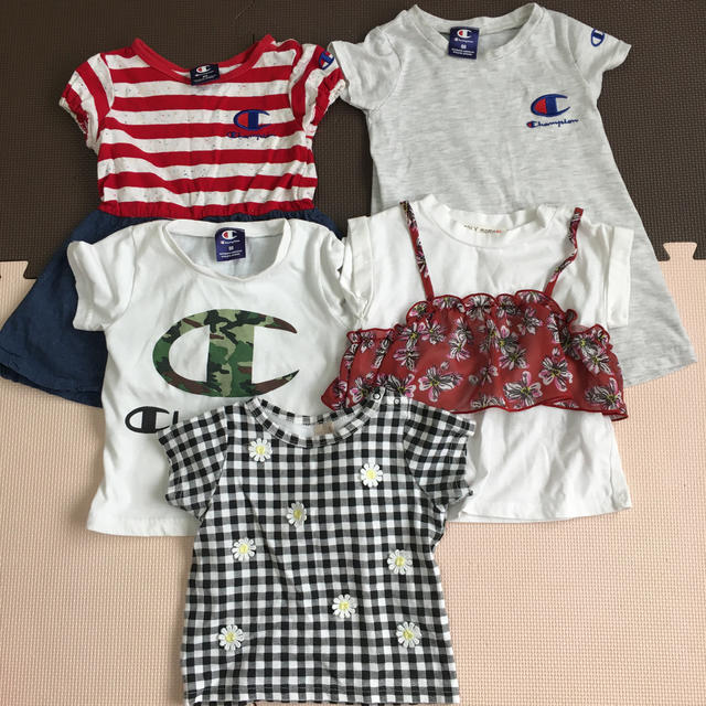 Champion(チャンピオン)の女の子　90cm ワンピース 、Tシャツ　まとめ売り　チャンピオン　プチマイン  キッズ/ベビー/マタニティのキッズ服女の子用(90cm~)(ワンピース)の商品写真