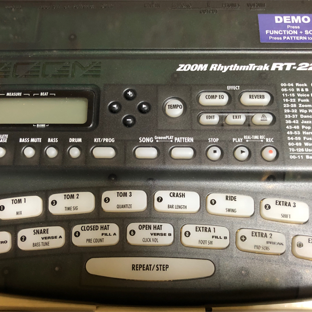 Zoom(ズーム)のZOOM RT-223 楽器のDTM/DAW(音源モジュール)の商品写真