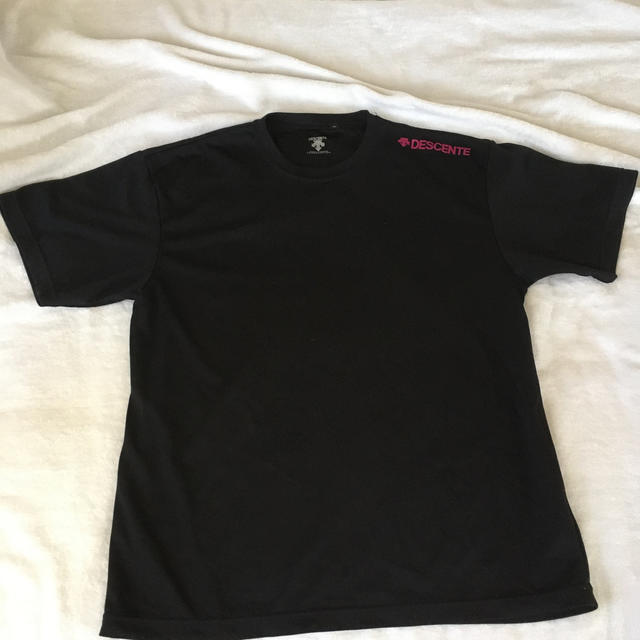 DESCENTE(デサント)のDESCENTE Tシャツ Mサイズ レディースのトップス(Tシャツ(半袖/袖なし))の商品写真