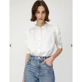 マウジー(moussy)の今期moussyのデニムシャツWhite 新品週末限定(シャツ/ブラウス(長袖/七分))