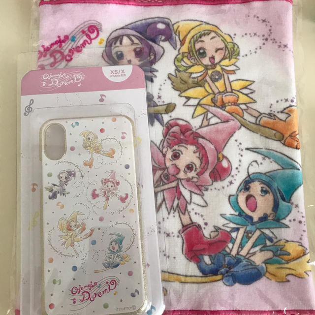 ITS'DEMO(イッツデモ)の【新品】おジャ魔女どれみ　iPhoneケース、ミニタオル エンタメ/ホビーのおもちゃ/ぬいぐるみ(キャラクターグッズ)の商品写真