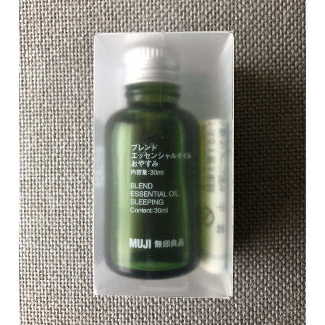 MUJI (無印良品)(ムジルシリョウヒン)の無印良品　ブレンドエッセンシャルオイル　おやすみ　30ml コスメ/美容のリラクゼーション(アロマオイル)の商品写真