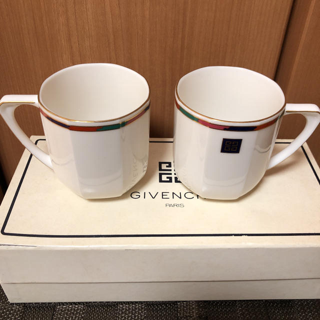 GIVENCHY - ジバンシー ペアマグカップの通販 by お豆腐｜ジバンシィならラクマ