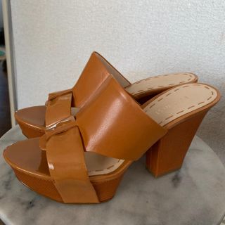 ナインウエスト(NINE WEST)のNINE WEST 新品　サンダル(サンダル)