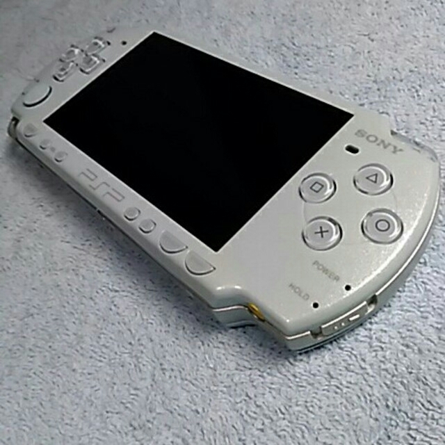 PlayStation Portable(プレイステーションポータブル)のnao様用　PSP 2000 エンタメ/ホビーのゲームソフト/ゲーム機本体(携帯用ゲーム機本体)の商品写真