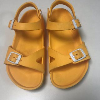 ビルケンシュトック(BIRKENSTOCK)のBIRKENSTOCK サンダル　22cm(サンダル)