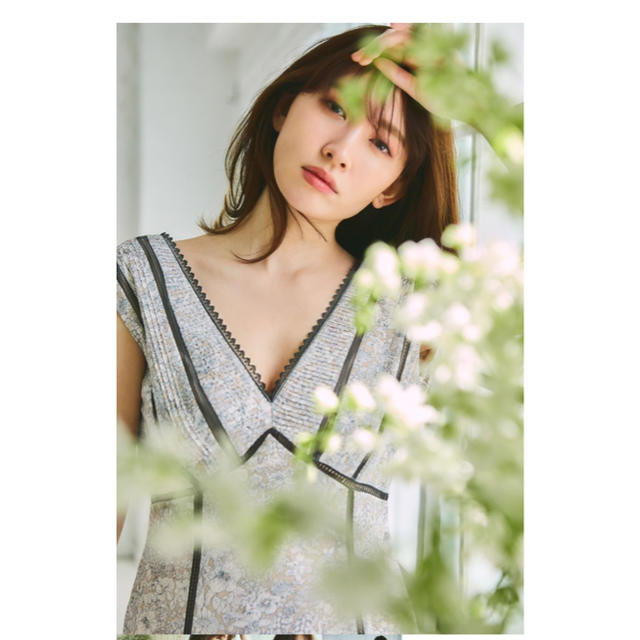 Herlipto : Lace Trimmed Floral Dress 特別オファー 13770円 hachiman
