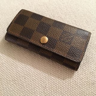 ルイヴィトン(LOUIS VUITTON)のルイ・ヴィトン 4連キーケース(キーケース)