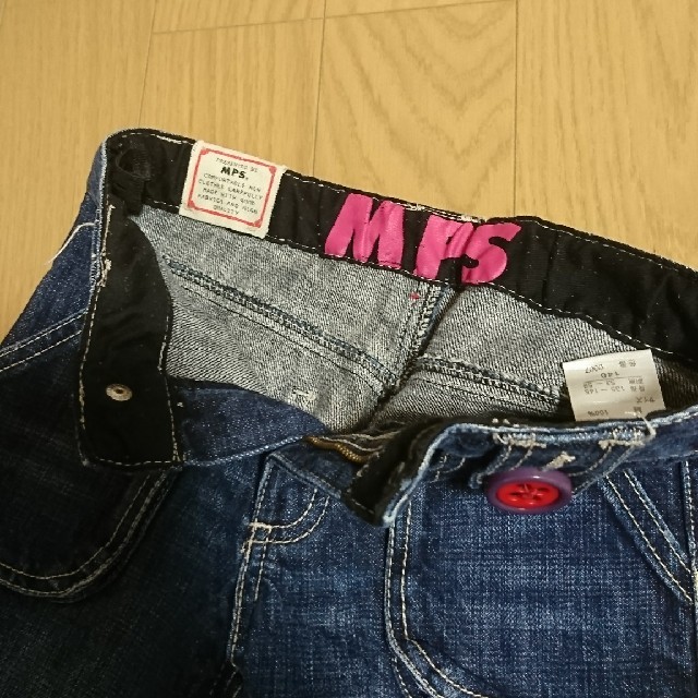 MPS(エムピーエス)のMPS デニム ショートパンツ 140 キッズ/ベビー/マタニティのキッズ服女の子用(90cm~)(パンツ/スパッツ)の商品写真