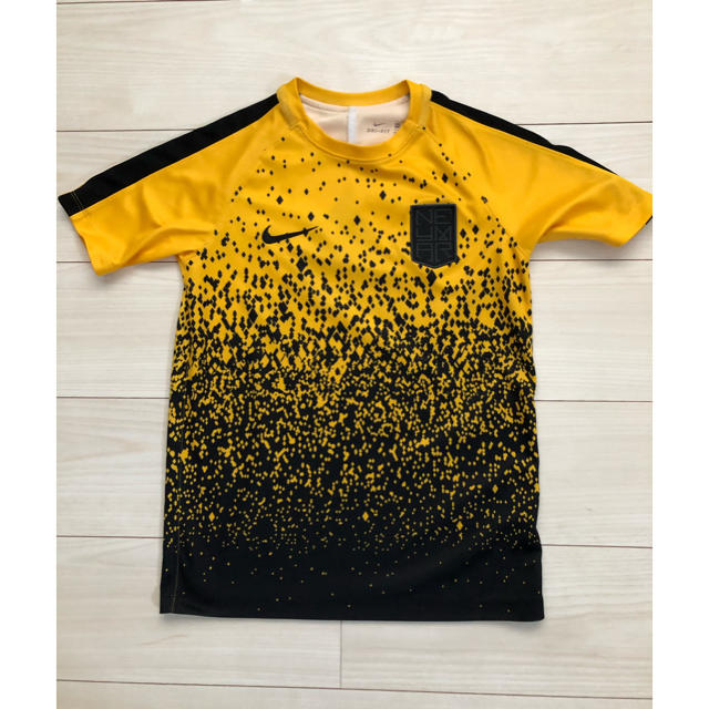 NIKE(ナイキ)のNIKE DRYFIT キッズ　ジュニア　ネイマール　Tシャツ スポーツ/アウトドアのサッカー/フットサル(ウェア)の商品写真