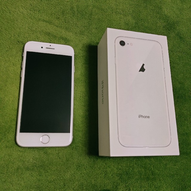 iPhone8 64GB