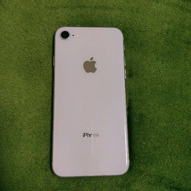 iPhone8 64GB