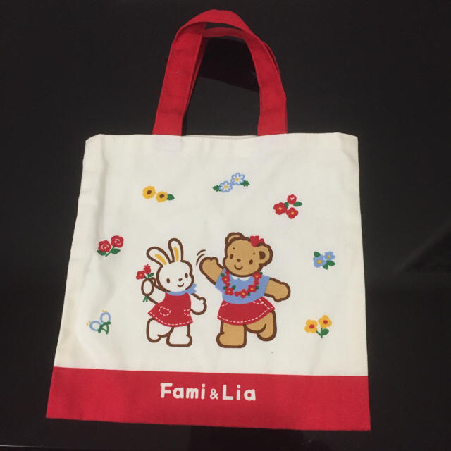 familiar(ファミリア)のfamiliar☆新品☆ミニバッグ キッズ/ベビー/マタニティのこども用バッグ(トートバッグ)の商品写真