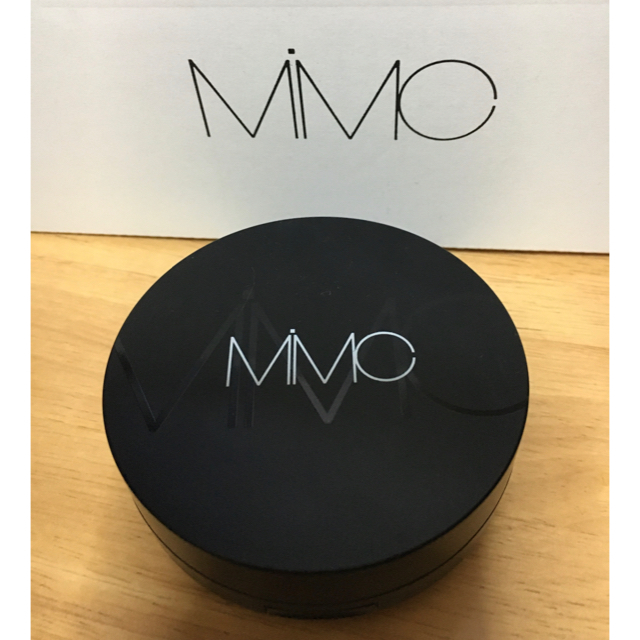 MiMC(エムアイエムシー)のMiMC ミネラルリキッドリーファンデーション コスメ/美容のベースメイク/化粧品(ファンデーション)の商品写真