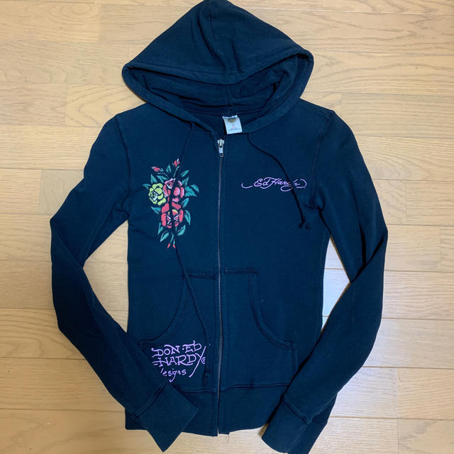 Ed Hardy(エドハーディー)の美品　エドハーディ　パーカー レディースのトップス(パーカー)の商品写真