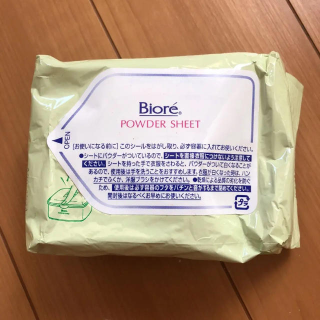 Biore(ビオレ)の新品 ビオレ さらさらパウダーシート 36枚  詰め替え 汗拭きシート コスメ/美容のボディケア(制汗/デオドラント剤)の商品写真