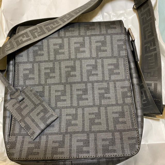 FENDI(フェンディ)のハッスー様　専用 メンズのバッグ(ショルダーバッグ)の商品写真