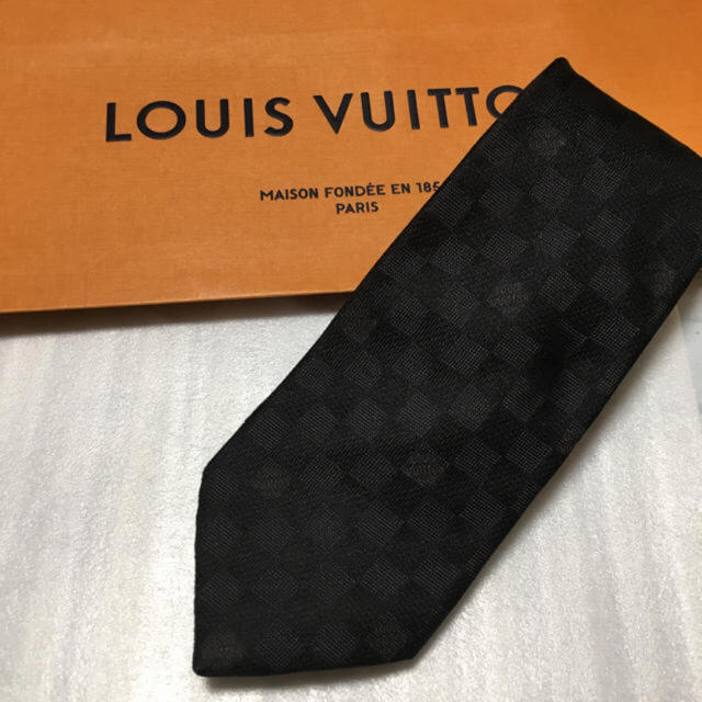 LOUIS VUITTONネクタイ