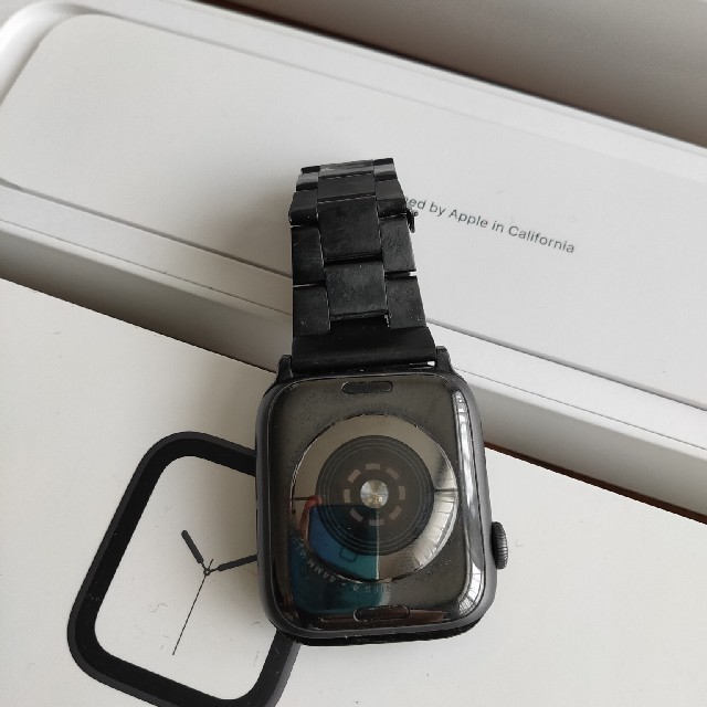 Apple Watch‎ 4  44mm GPSモデル メンズの時計(腕時計(デジタル))の商品写真