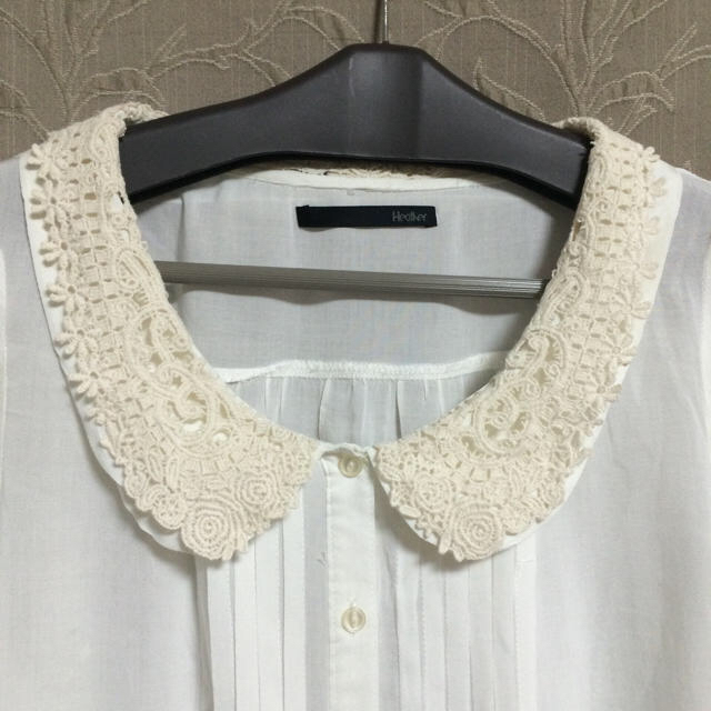 heather(ヘザー)の白シャツ レディースのトップス(シャツ/ブラウス(半袖/袖なし))の商品写真