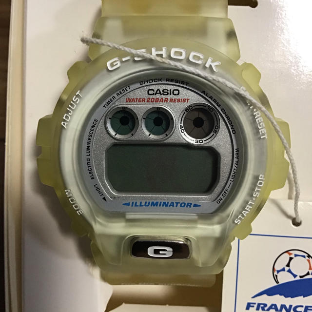 G-SHOCK(ジーショック)の【frmjpn 様専用】FIFAフランスワールドカップモデル　2本セット スポーツ/アウトドアのサッカー/フットサル(記念品/関連グッズ)の商品写真