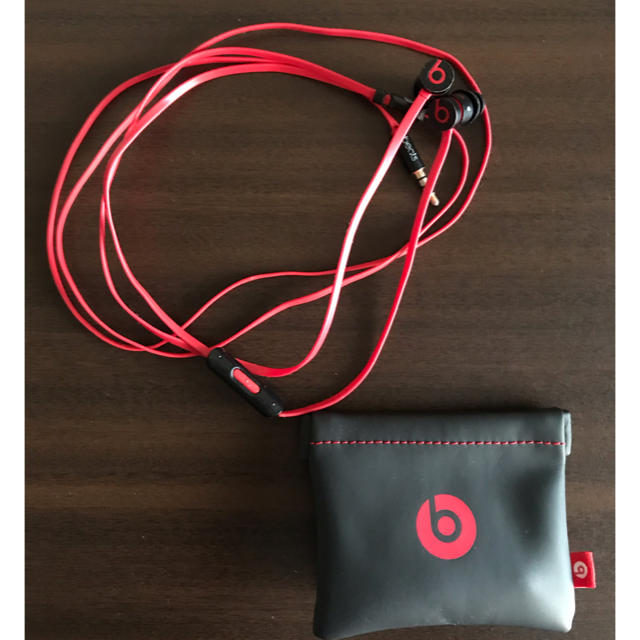 Beats by Dr Dre(ビーツバイドクタードレ)のur beats スマホ/家電/カメラのオーディオ機器(ヘッドフォン/イヤフォン)の商品写真