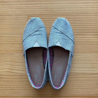 トムズ(TOMS)のtoms（24.5㎝）(スリッポン/モカシン)