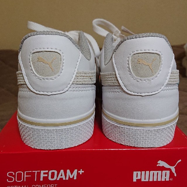 PUMA(プーマ)の新品未使用 プーマスニーカー レディースの靴/シューズ(スニーカー)の商品写真