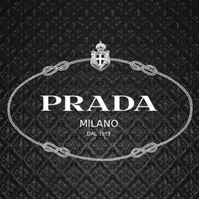 PRADA(プラダ)のえりな様　専用 レディースのバッグ(ショルダーバッグ)の商品写真