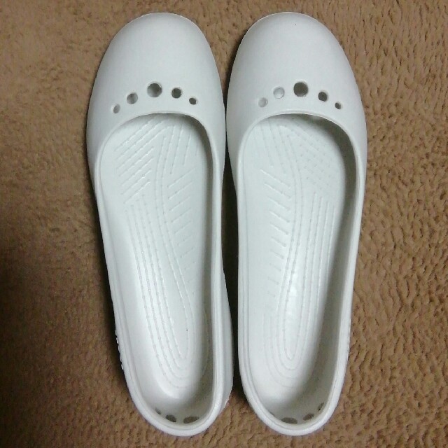 crocs(クロックス)のcrocus　プリマ　prima　w10(26cm) クロックス レディースの靴/シューズ(サンダル)の商品写真